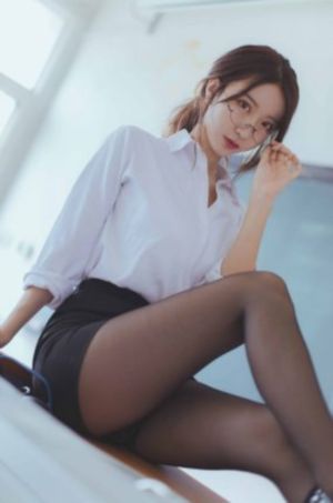 亚洲女线av影视宅男宅女_迅雷手机免费观看