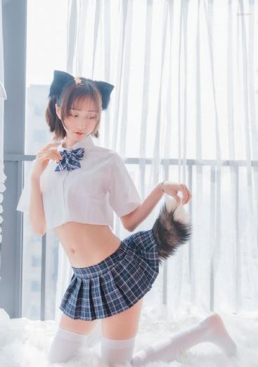吃奶呻吟打开双腿做受说说_720P/1080P高清国语